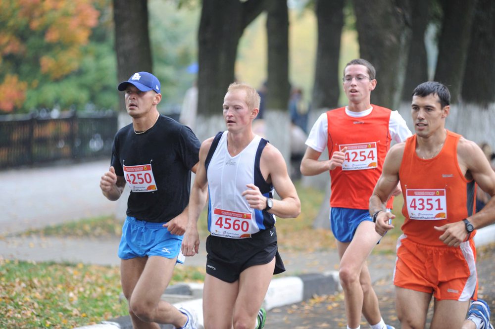 В ярославле проходит. Полумарафон 2014 Ярославль. Ярославль спорт. Цикл спорт Ярославль. Ярославский полумарафон золотое кольцо 2014.